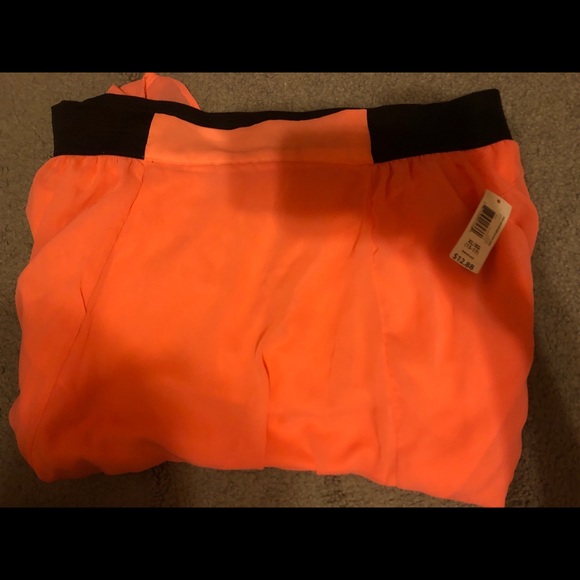 High-Low Skirt - Picture 3 of 5